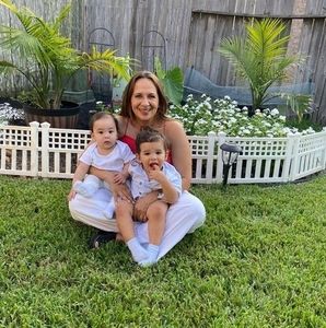 Meet your Posher, Sagrario